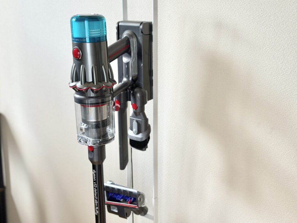 ダイソンスタンド 部屋