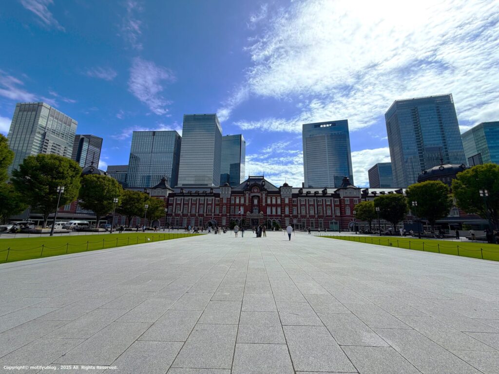 iPhone 17 Pro 東京駅　超広角
