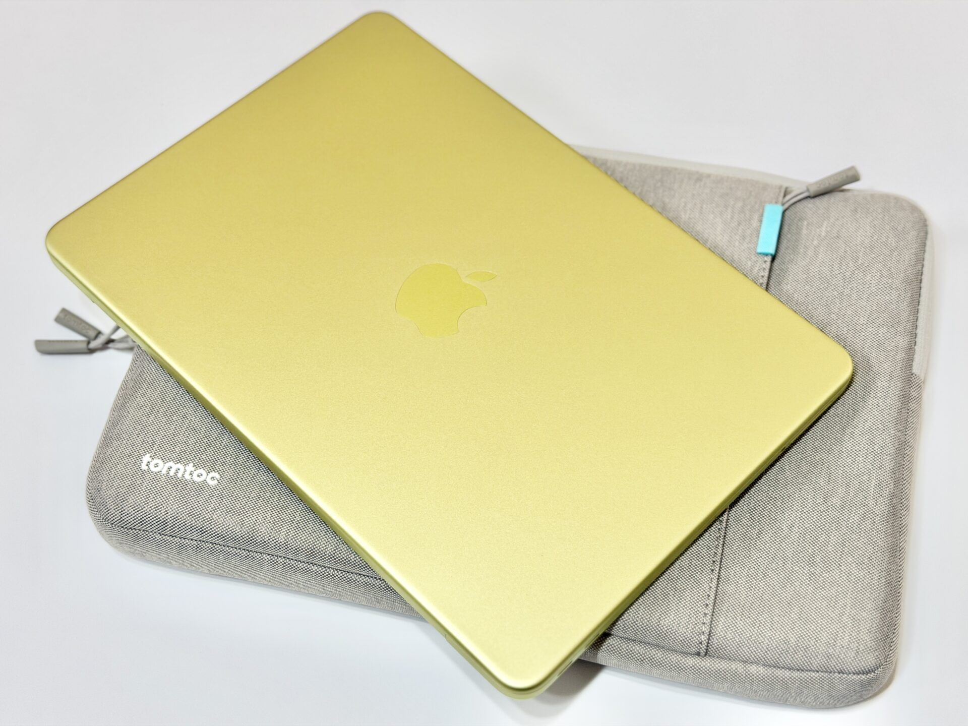 MacBook Neo ケース レビュー