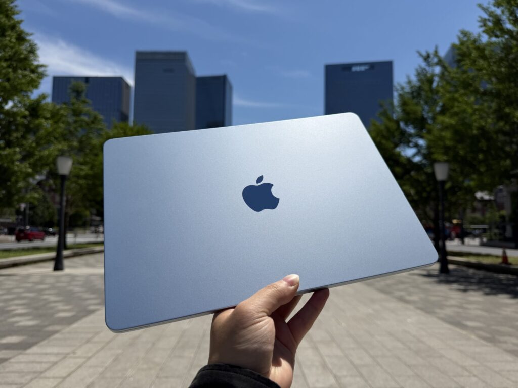 MacBook Air スカイブルー 本体