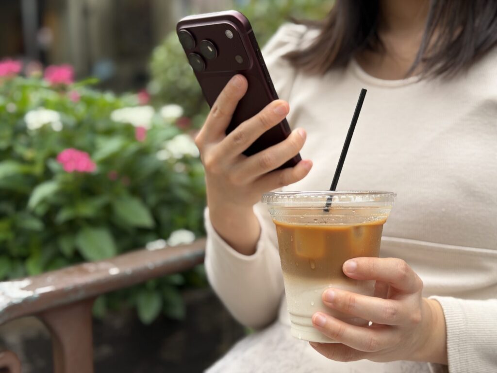 iPhone 18 Pro 外出